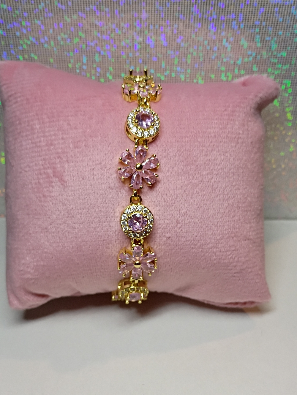 New Gold-Tone Pink Crystal Floral Bracelet - Elegant Women's Jewelry 🚨